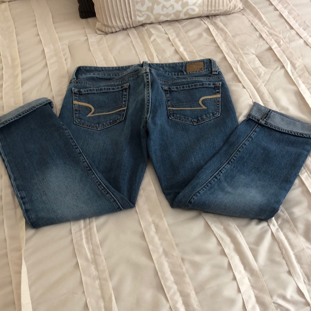 American Eagle Artist Strech Size 2 Capris